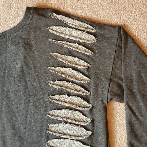 Venus size Large charcoal gray workout top *excellent condition* - Picture 2 of 10